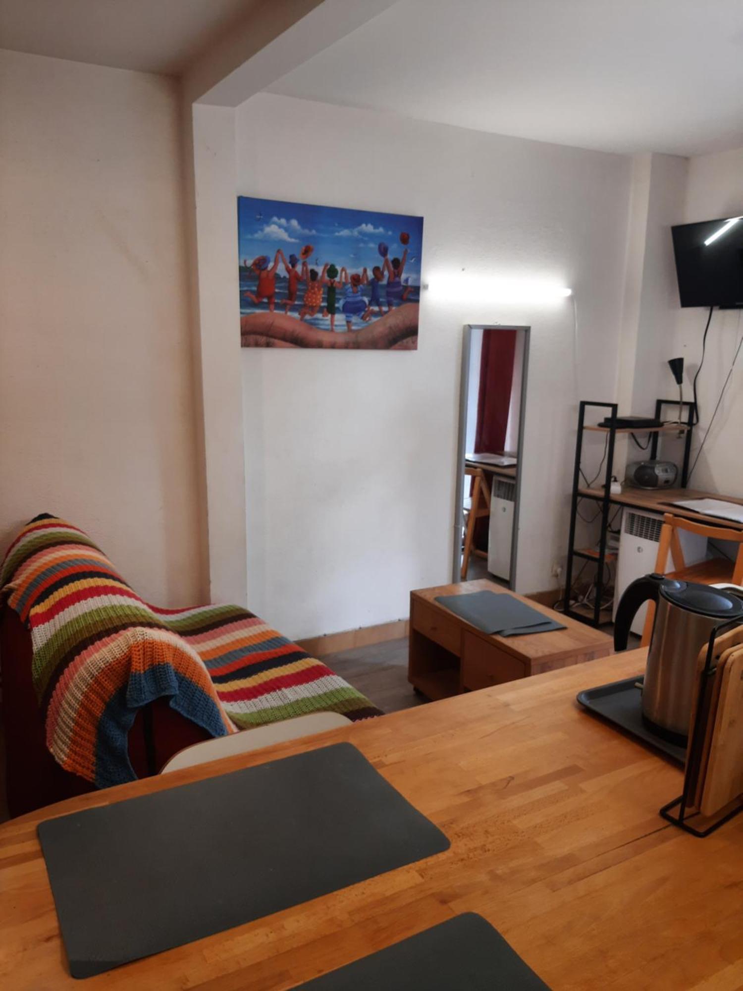 Duplex14H 1Er Etage Jardinet 1 Parking Ou Studio14B Rdc Terrasse Sans Parking La Rochelle  Exterior foto
