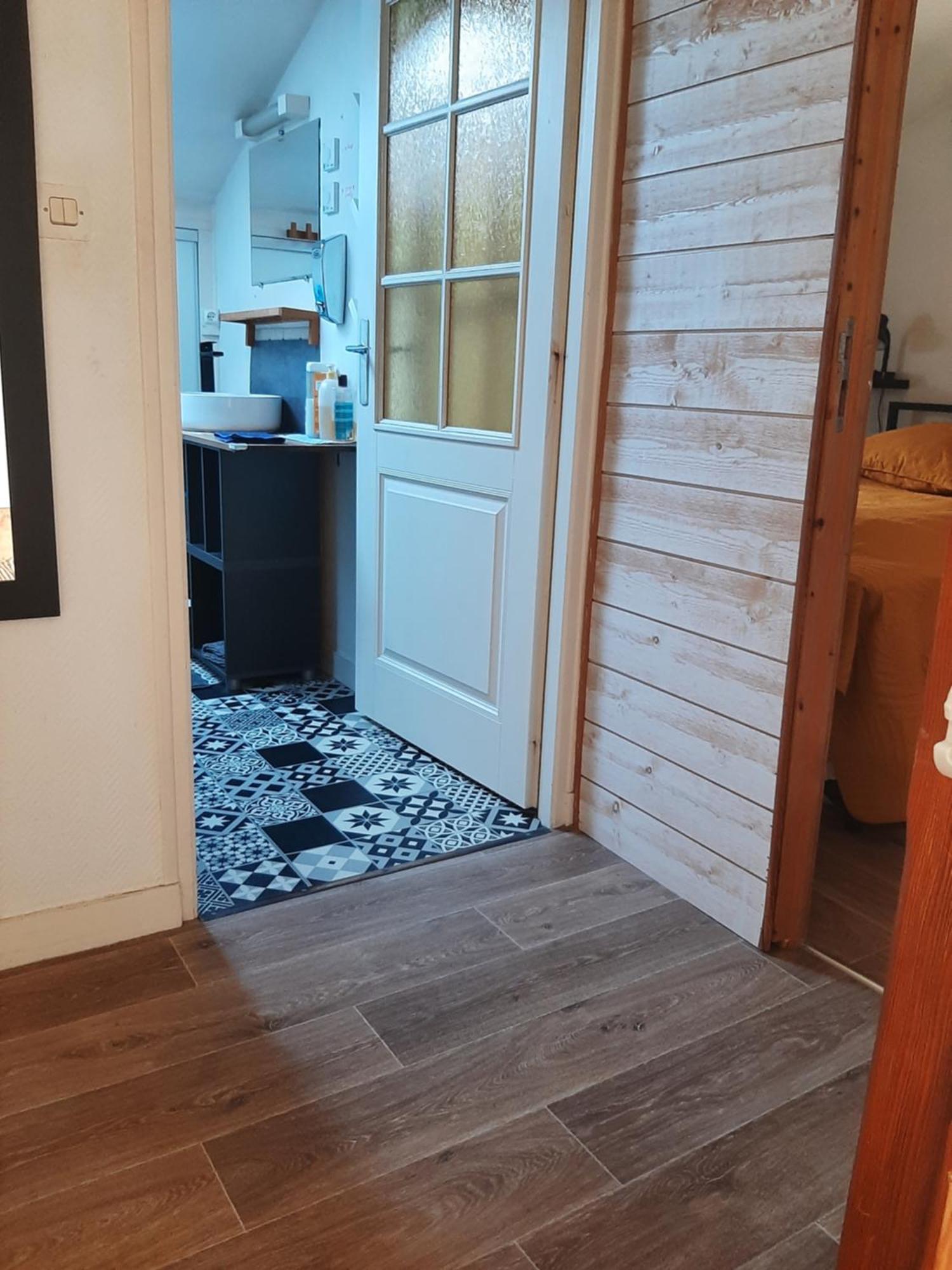 Duplex14H 1Er Etage Jardinet 1 Parking Ou Studio14B Rdc Terrasse Sans Parking La Rochelle  Exterior foto